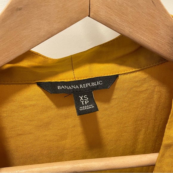 Yellow wrap top - Picture 3 of 5